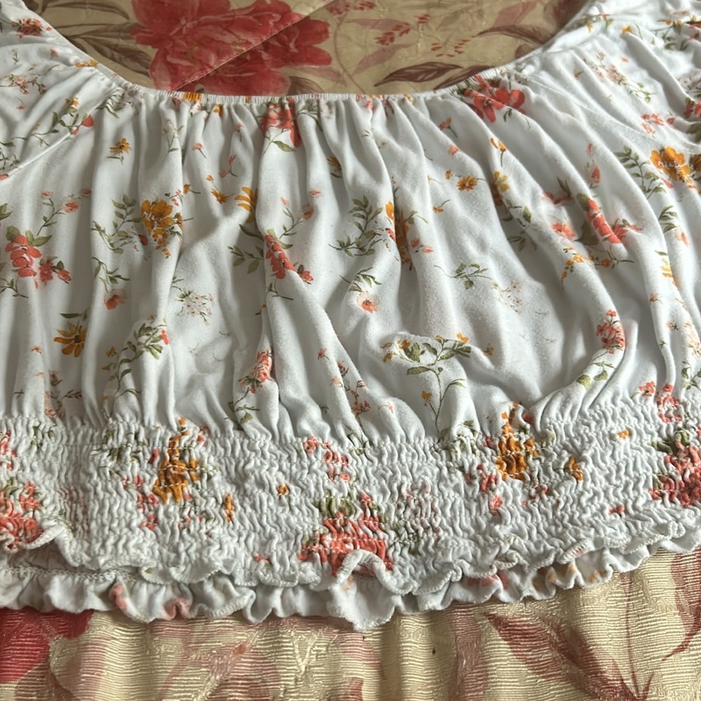 Forever 21 White Floral Off the Shoulder Crop Top - Picture 8 of 8
